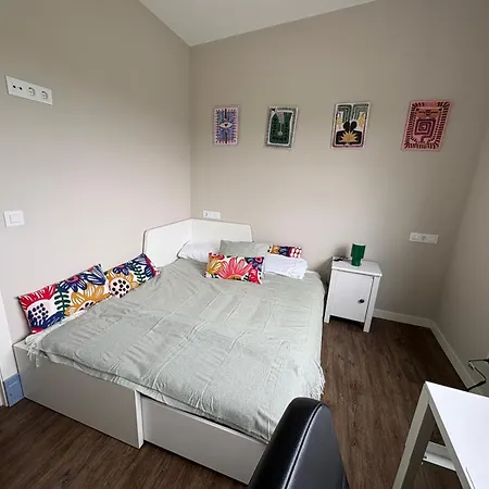 Ceranzos 61b Pool House