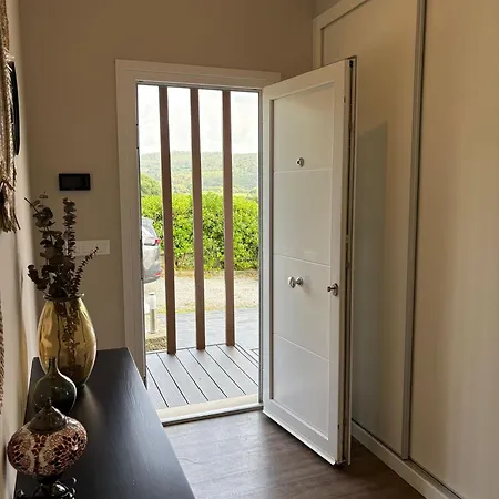 Ceranzos 61b Pool House