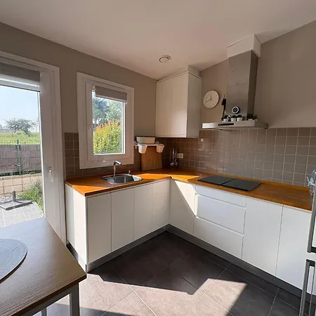 Ceranzos 61b Pool House * Jove