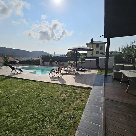 Ceranzos 61b Pool House