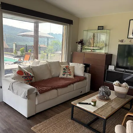 Ceranzos 61b Pool House