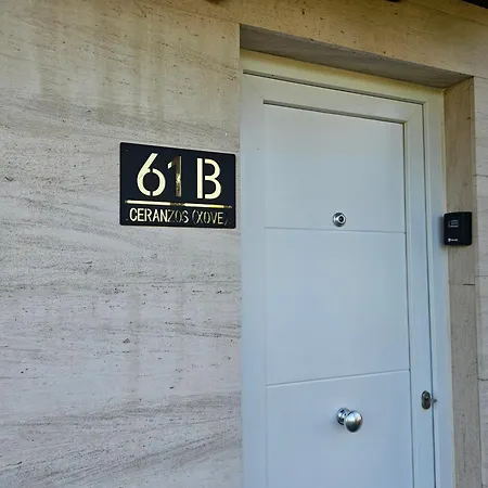 Ceranzos 61b Pool House * Jove